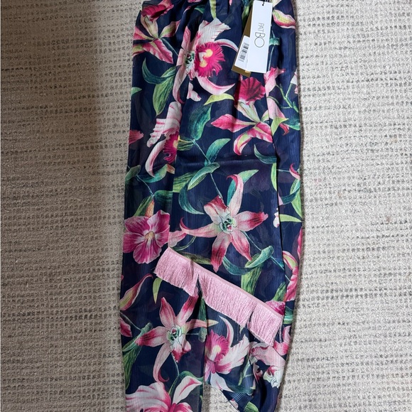 NWT | PatBO
Fringe Trim Sarong
Midnight, size 4 - Picture 5 of 9